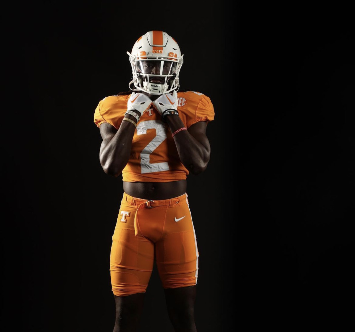 2025 4-star LB Darrell Johnson during an unofficial visit to Tennessee. (Photo courtesy of Darrell Johnson)